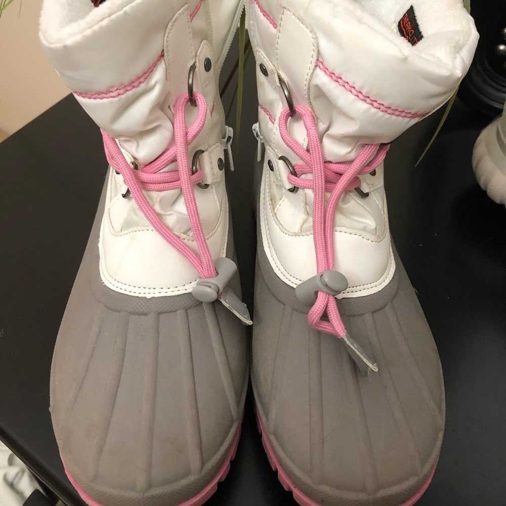 Girls ski boots winter boots size 4